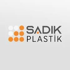 Sadık Plastik fabrikasında uygulanan kurumsal cephe ve güvenlik tabela sistemi